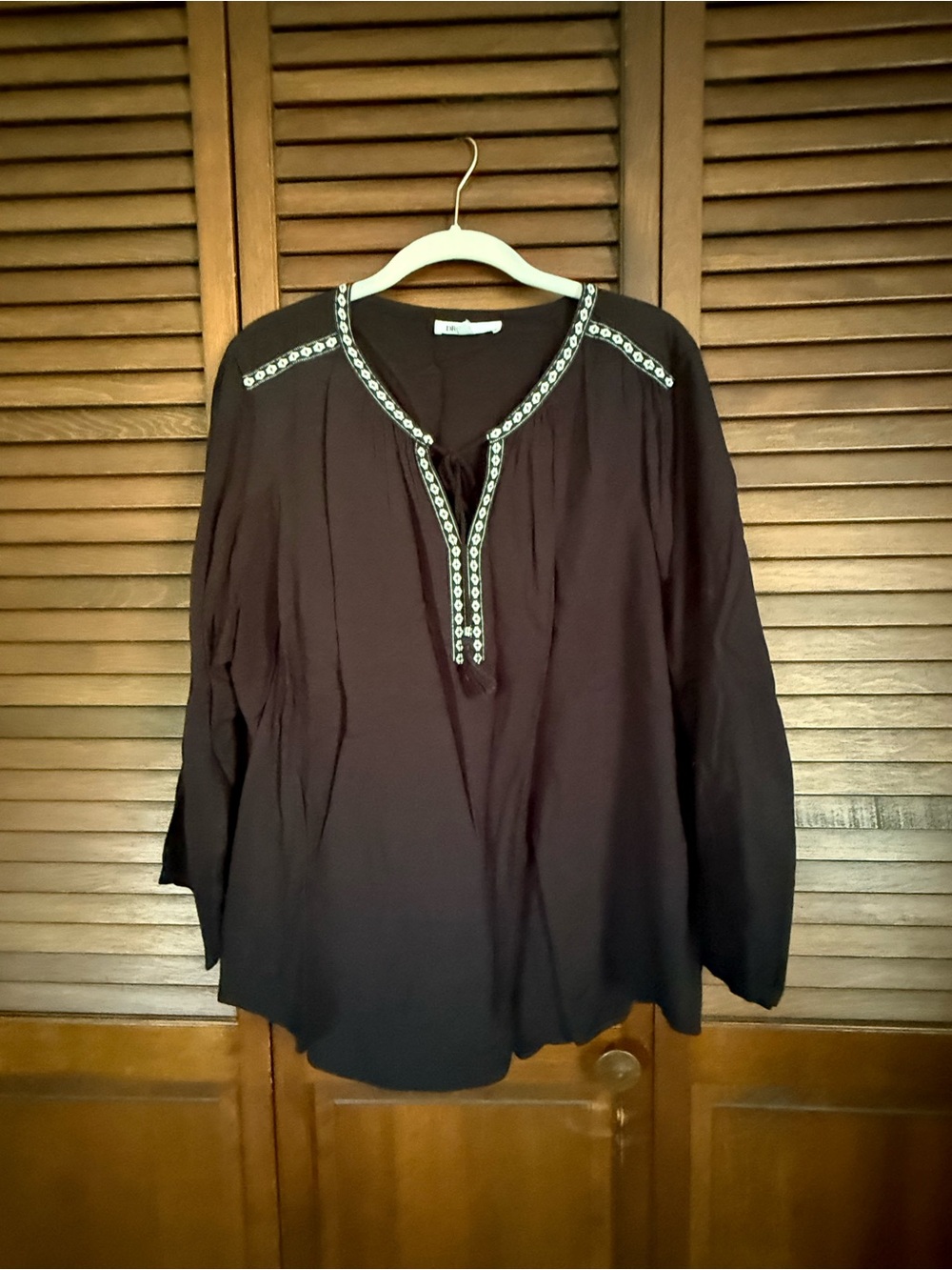 DR2 Black Embroidered V-Neck Tunic